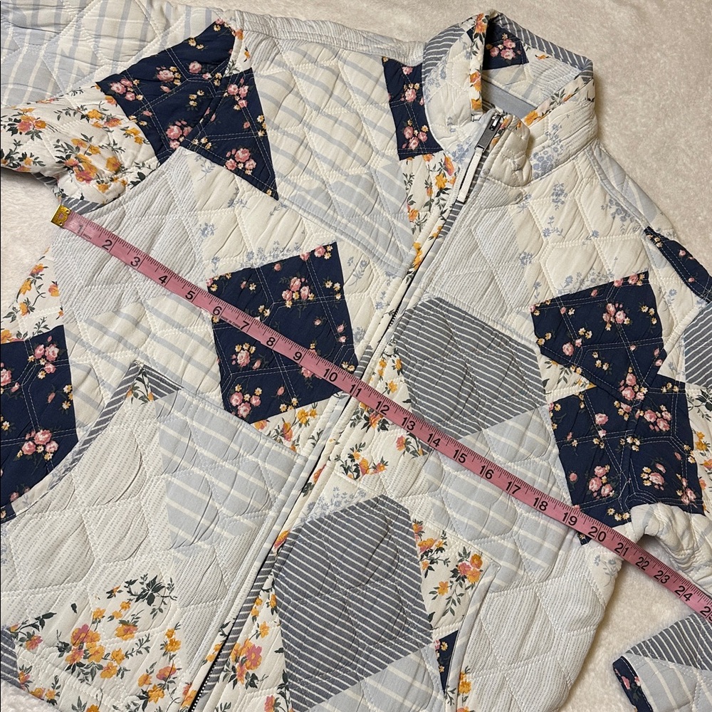 American Eagle Womens Quilted Patchwork Floral St… - image 8